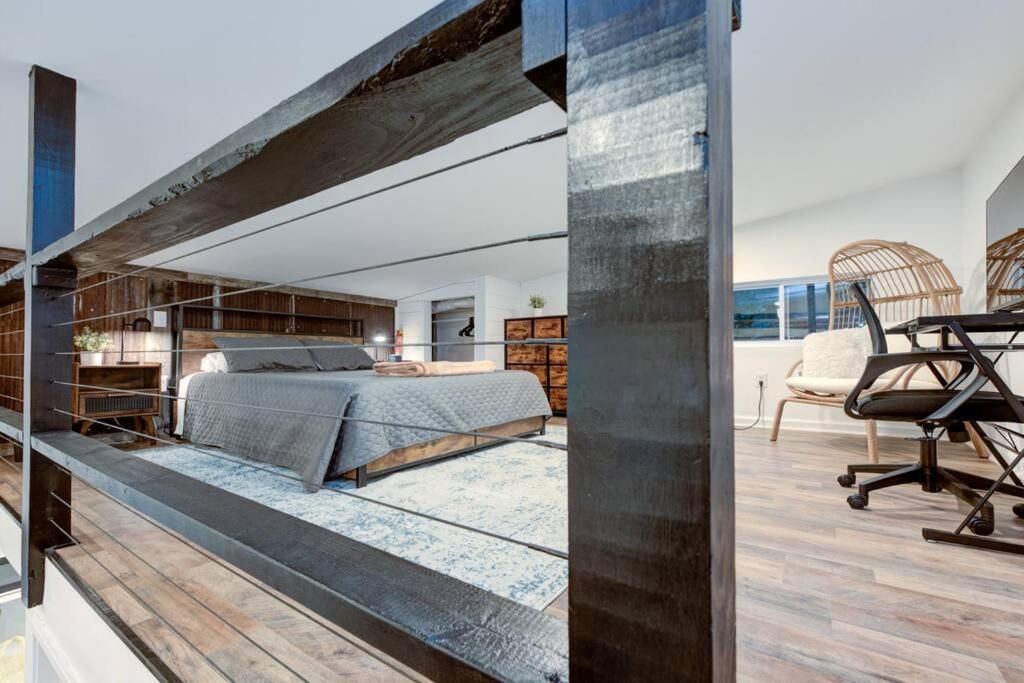 فيلا 2 Bed 1 Bath-Sleeps 5 To 6 Near Rrg Large Deck Beattyville المظهر الخارجي الصورة